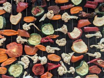 ROOT TO LEAF /  koken en fermenteren met restjes - cooking and fermenting with leftovers